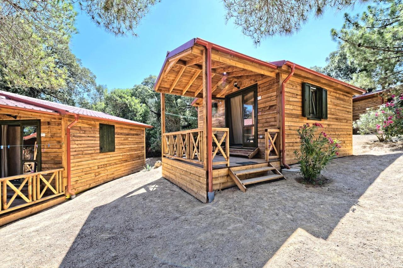 Feriendorf La Mora Calvi  Zewnętrze zdjęcie